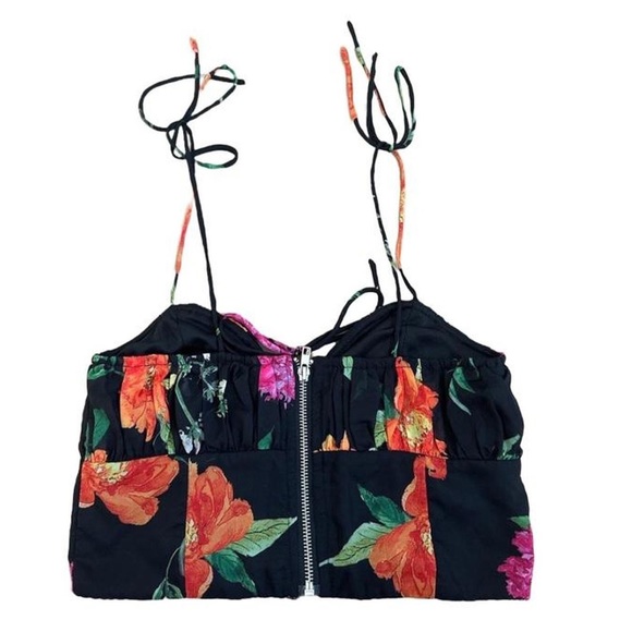 ⭐️URBAN OUTFITTERS - FLORAL TIE STRAPS CROPPED TANK TOP - Picture 2 of 3